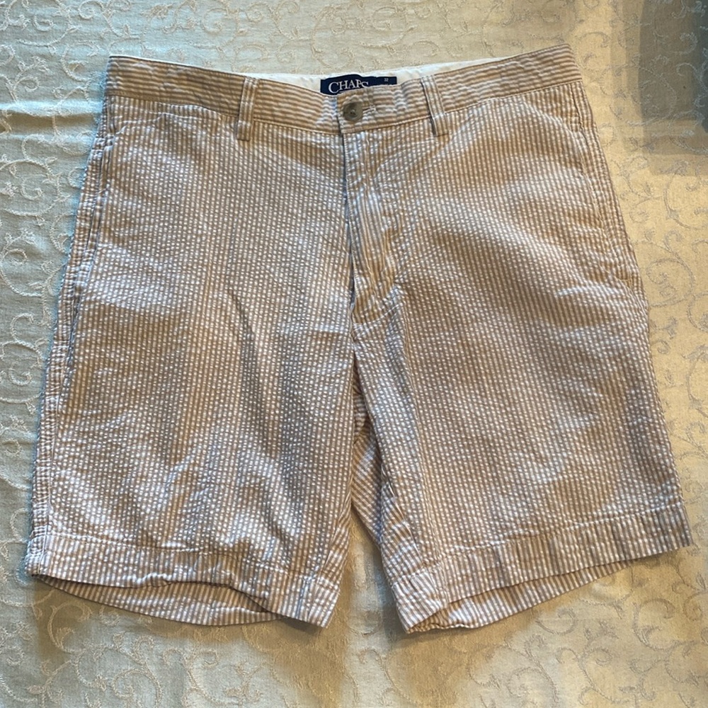 Chaps white and gray khaki shorts